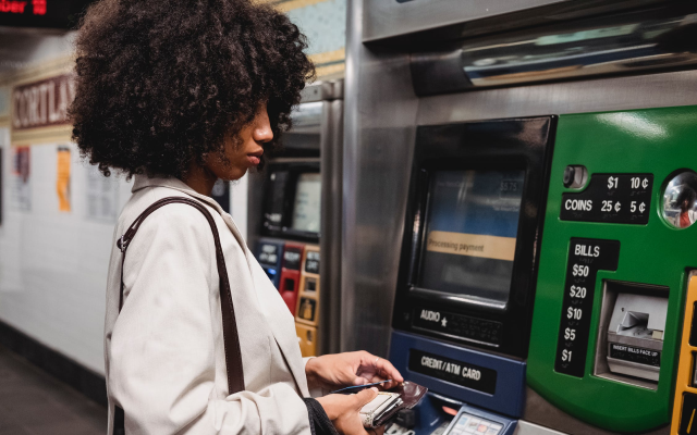 How to withdraw money from Yaga?